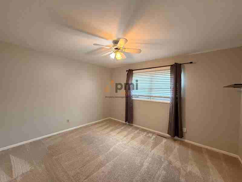 9546 Gordon Dr - Photo 7 of 14