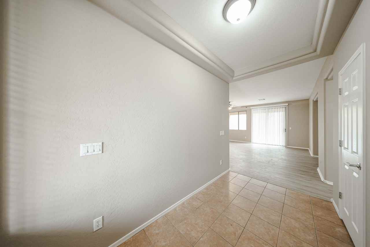 19407 E Canary Way - Photo 3 of 38