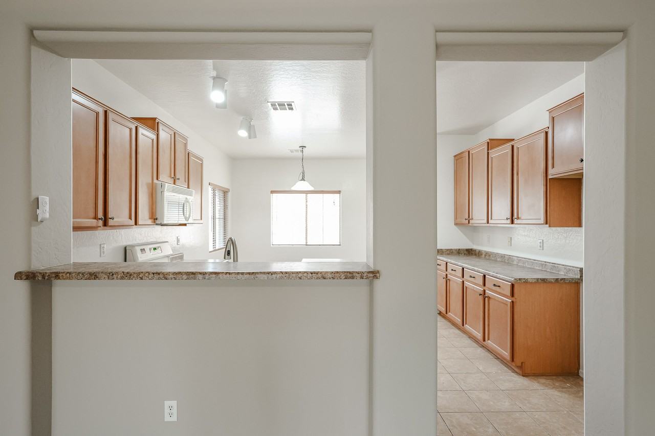 19407 E Canary Way - Photo 7 of 38