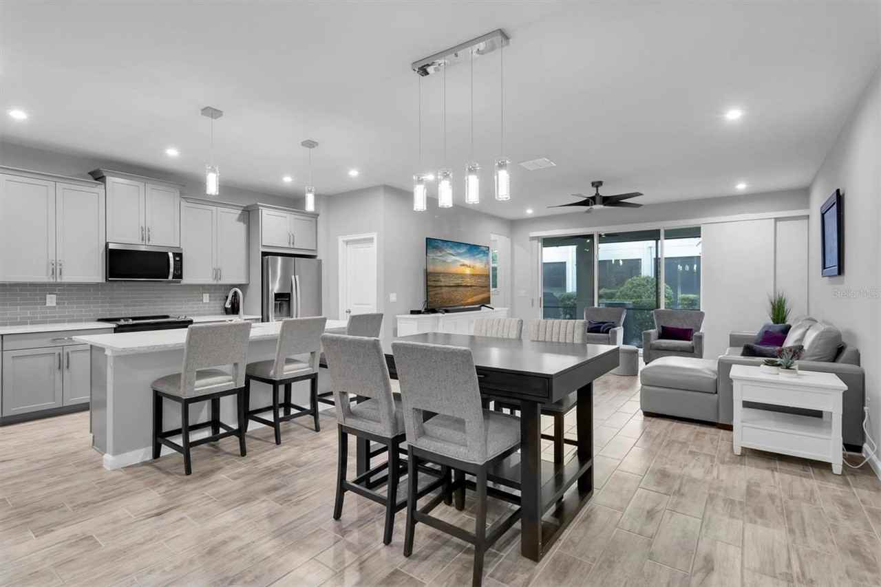 19421 Monarch Wind Way - Photo 5 of 25