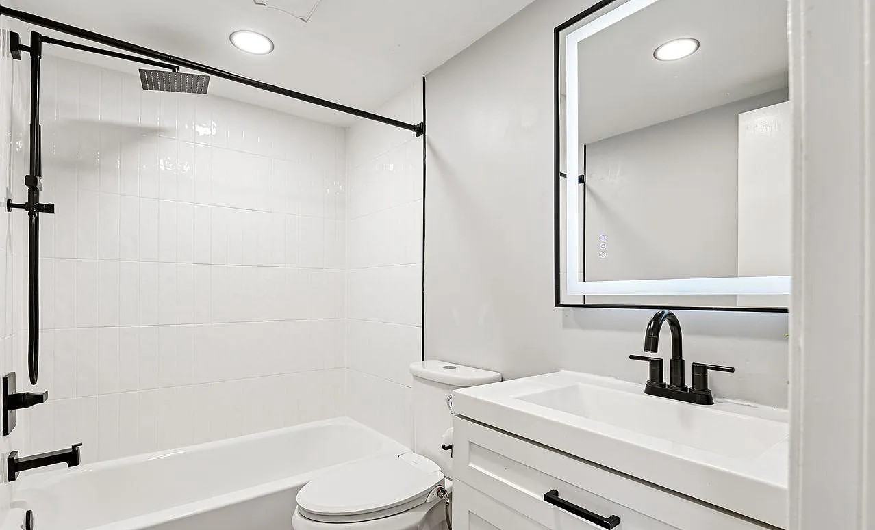 19 Silverwood Cir - Photo 3 of 15