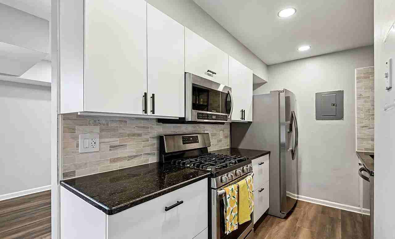 19 Silverwood Cir - Photo 6 of 15