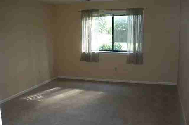 978 Cold Spring Rd - Photo 7 of 13