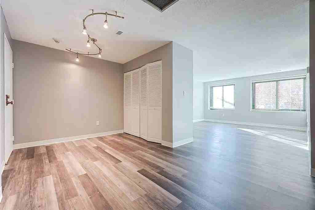 150 Rumford Ave - Photo 2 of 14