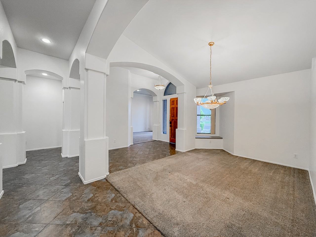 890 N Bullmoose Dr - Photo 6 of 42