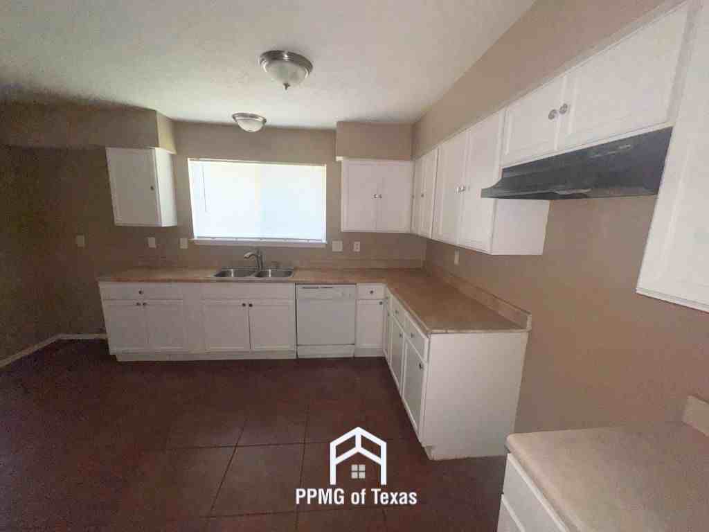 8607 Hickory Branch Ln - Photo 2 of 14
