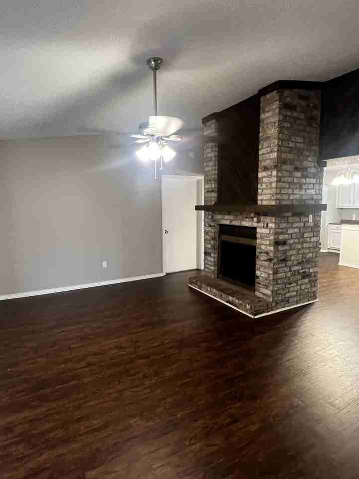 115 Pecan Valley Dr - Photo 3 of 17