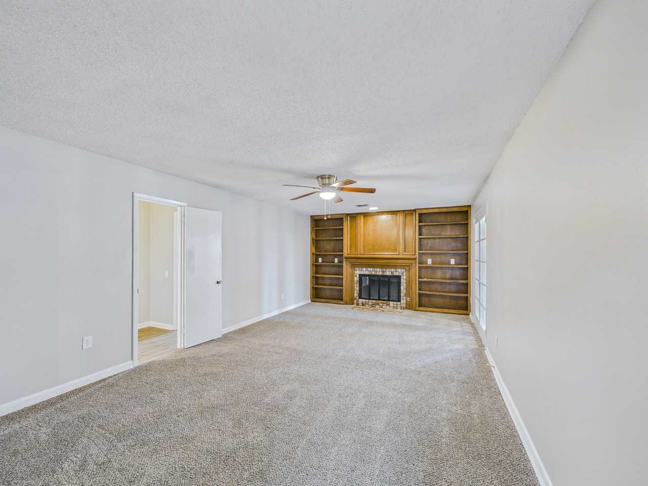 8708 Patricia Lynn Ln - Photo 7 of 17