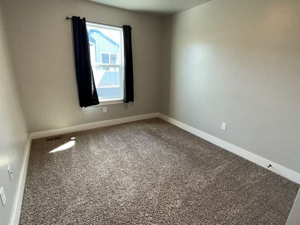 265 En #4 - Photo 7 of 16