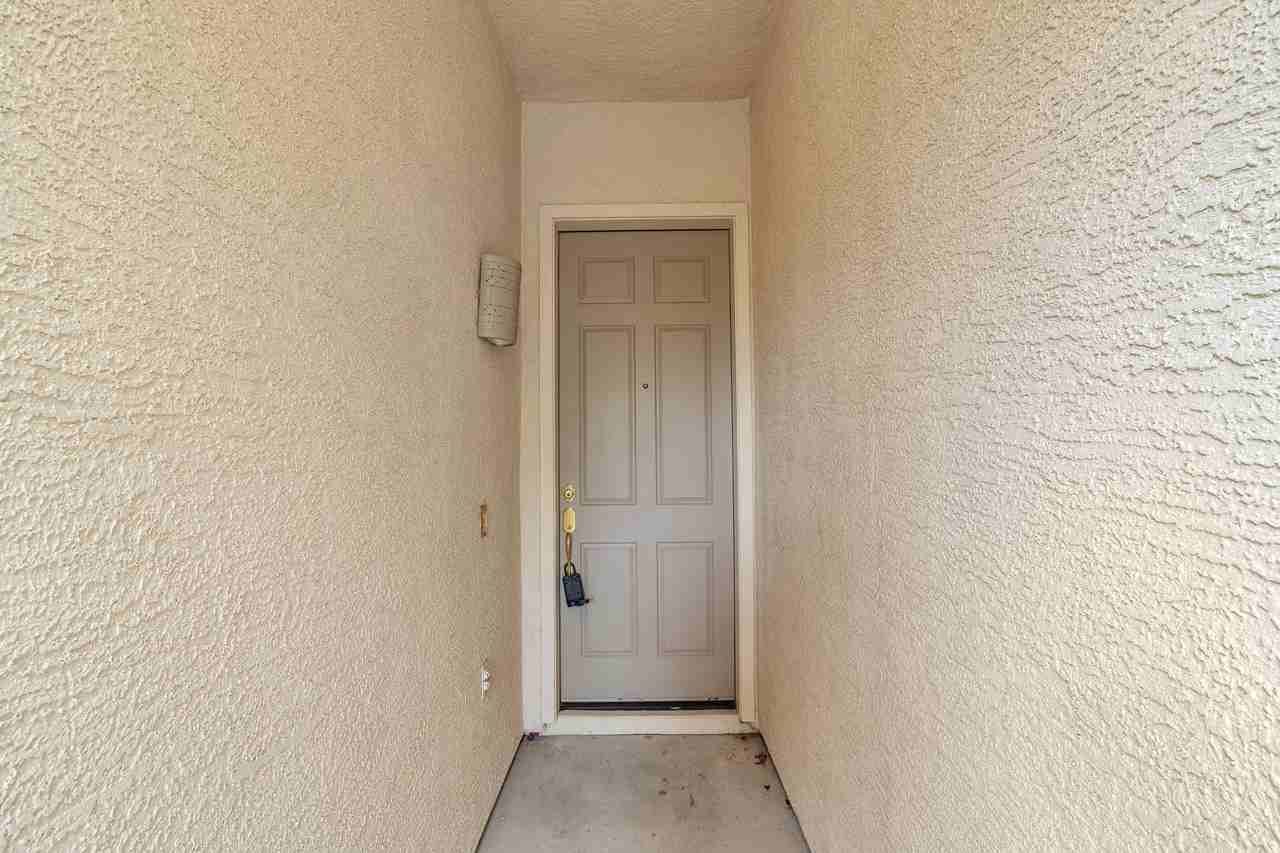 975 W Waxleaf Pl - Photo 3 of 25