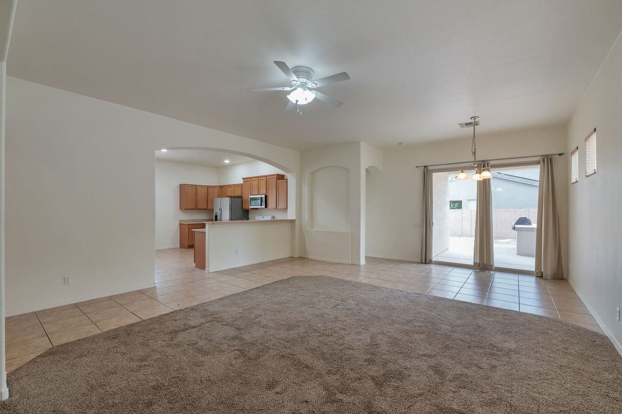 975 W Waxleaf Pl - Photo 5 of 25