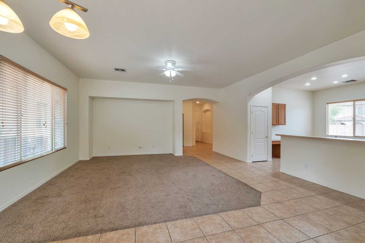 975 W Waxleaf Pl - Photo 6 of 25