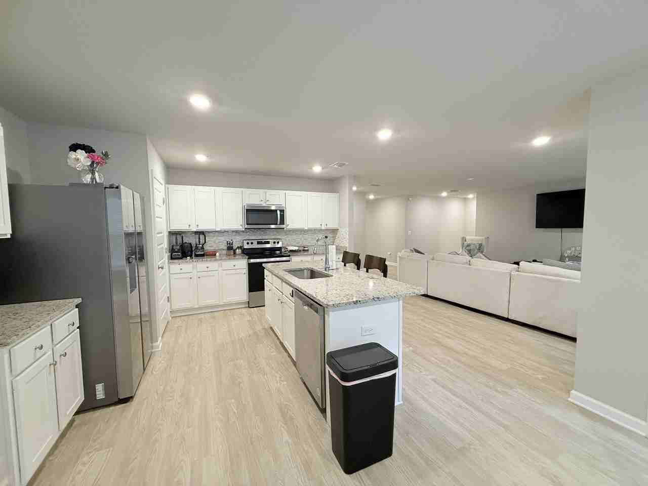 10611 Burlington Estates Dr - Photo 4 of 19