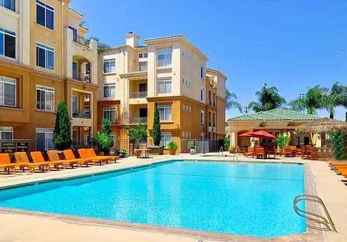 4165 Executive Dr - Photo 2 of 9