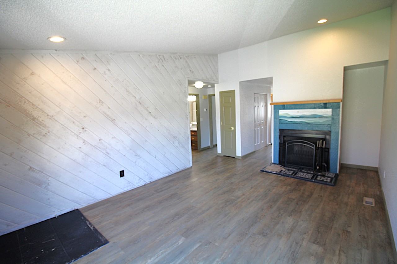 3357 S Williamsburg Way - Photo 3 of 17