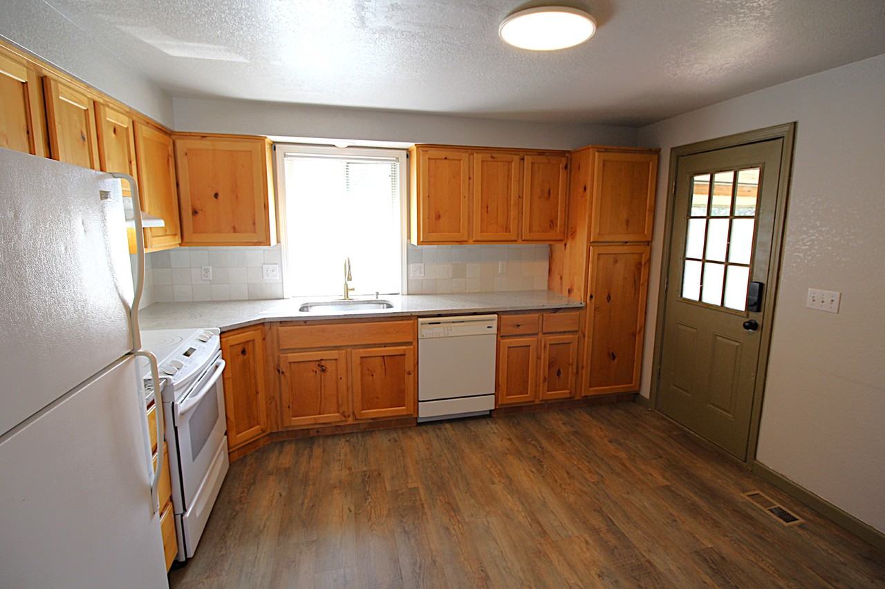 3357 S Williamsburg Way - Photo 5 of 17