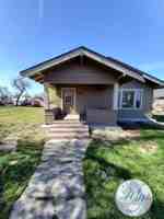 featured image of 627 Main Ave W