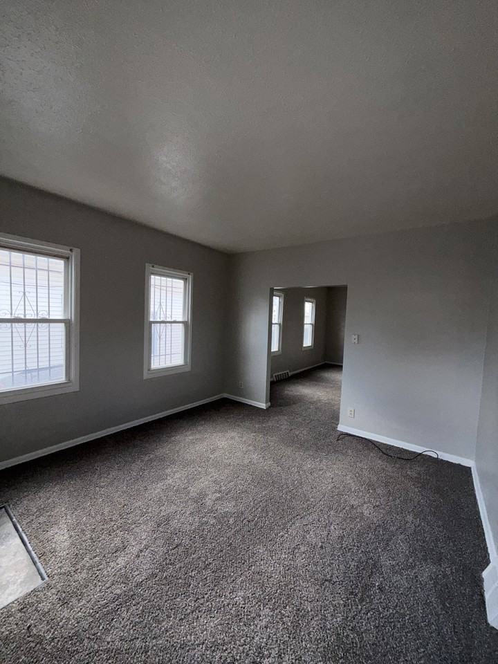 3417 Storer Ave - Photo 2 of 20