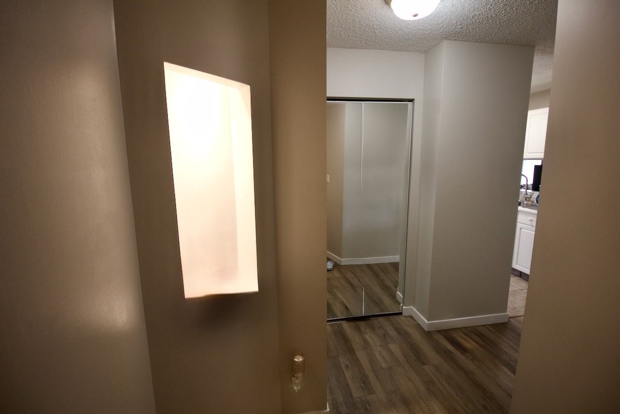 17401 98a Ave Nw - Photo 3 of 24