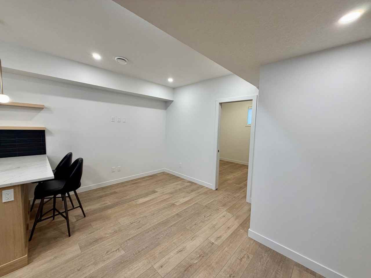 1134 Crestview Terr Bsmt #Bsmt - Photo 3 of 17