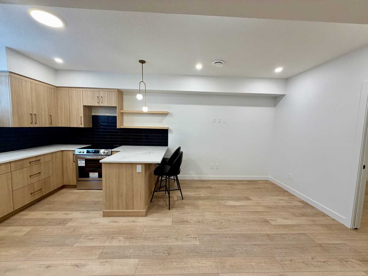 1134 Crestview Terr Bsmt #Bsmt - Photo 4 of 17