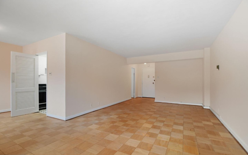 4201 Cathedral Ave Nw #518W - Photo 2 of 8