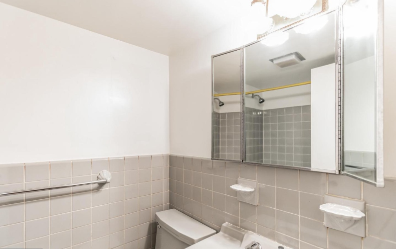 4201 Cathedral Ave Nw #518W - Photo 6 of 8