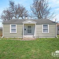 featured image of 937 Roosevelt St