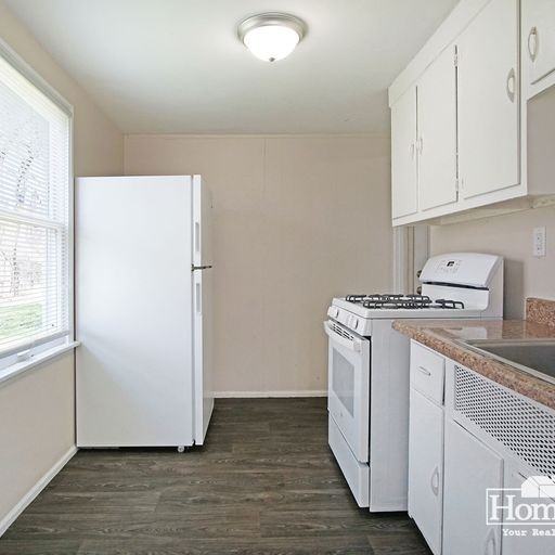 937 Roosevelt St - Photo 5 of 16