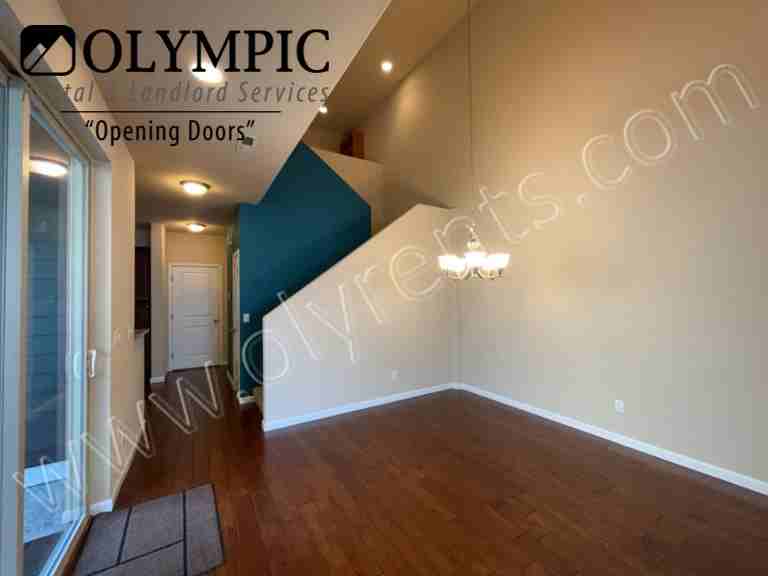 4611 Greenwood Dr Sw - Photo 4 of 23