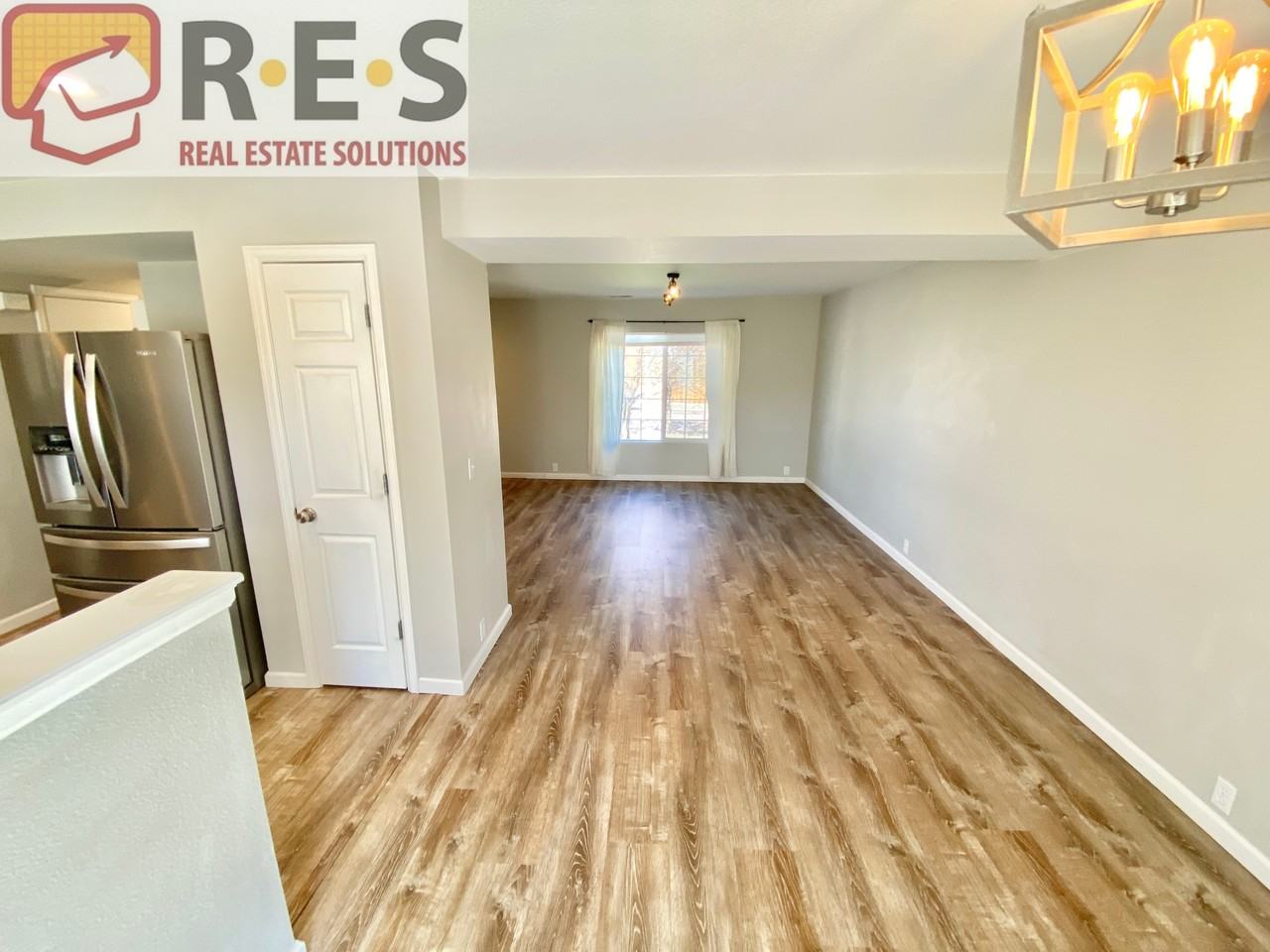 6265 Aquatic Cir - Photo 4 of 13