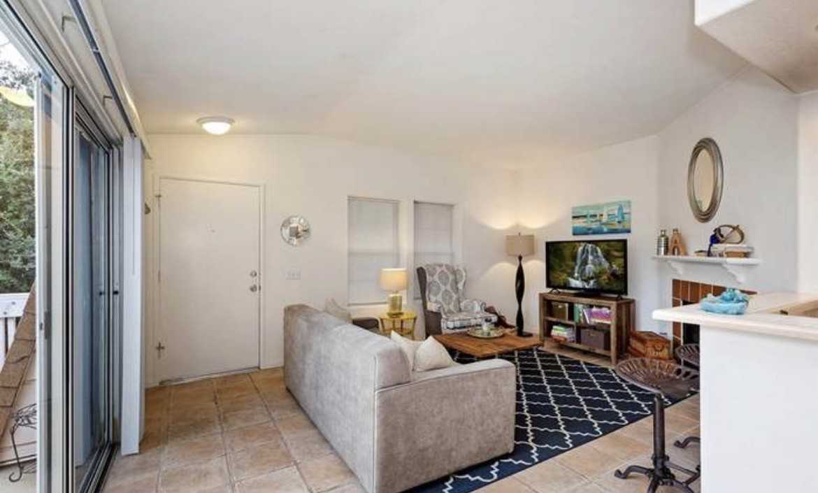 5048 Via Manos #E - Photo 5 of 16