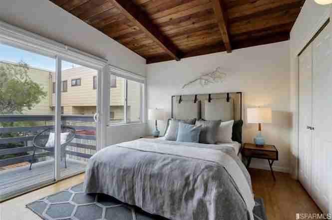 1584 48Th Ave - Photo 6 of 25