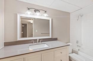 1550 W Ashlan Ave - Photo 1 of 1