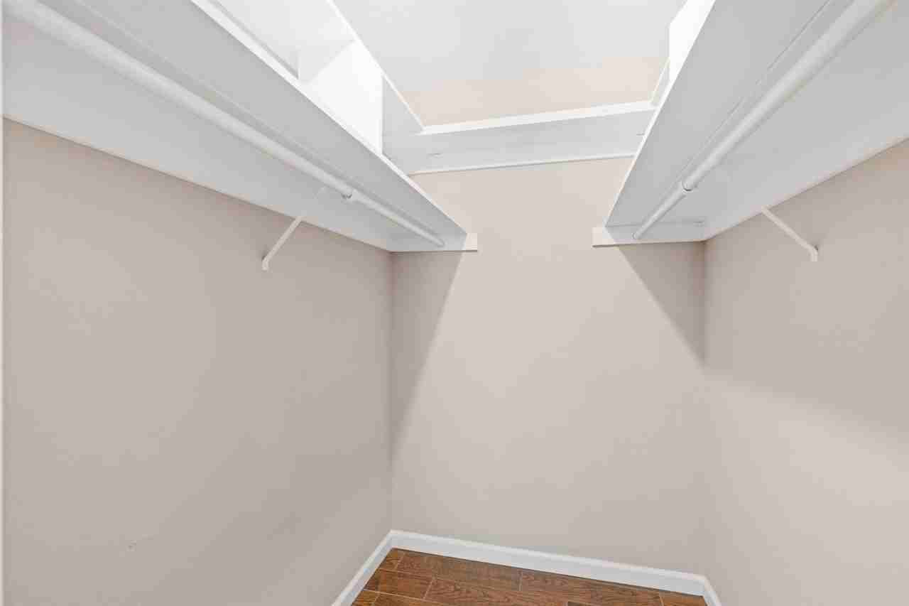 1550 W Ashlan Ave - Photo 3 of 17