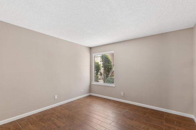 1550 W Ashlan Ave - Photo 4 of 17