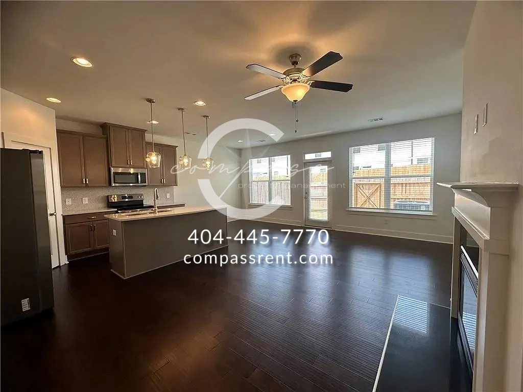 77 Auburn Woods Dr - Photo 4 of 35