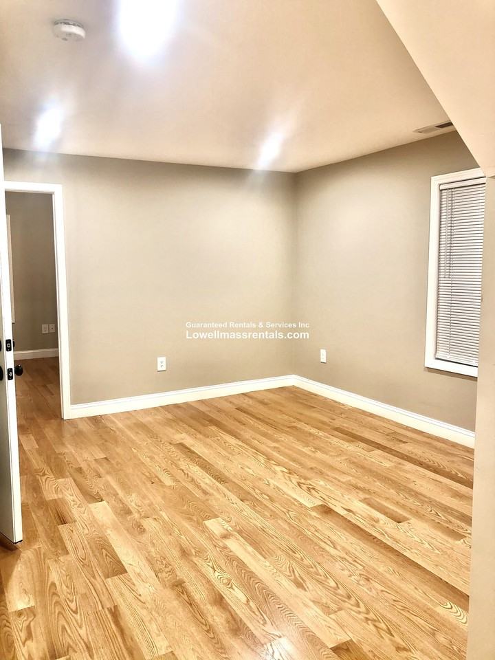 78 Orleans St #2 - Photo 7 of 22