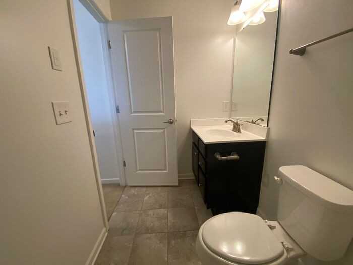 413 Parmley Ln - Photo 3 of 35