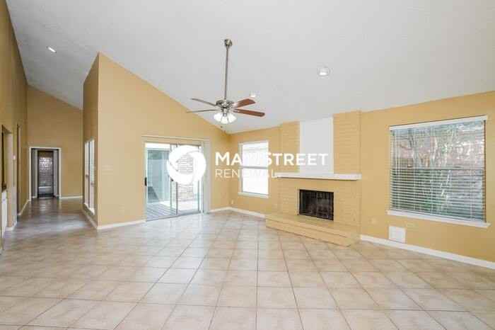 3807 Mountain Rose Ln - Photo 5 of 16