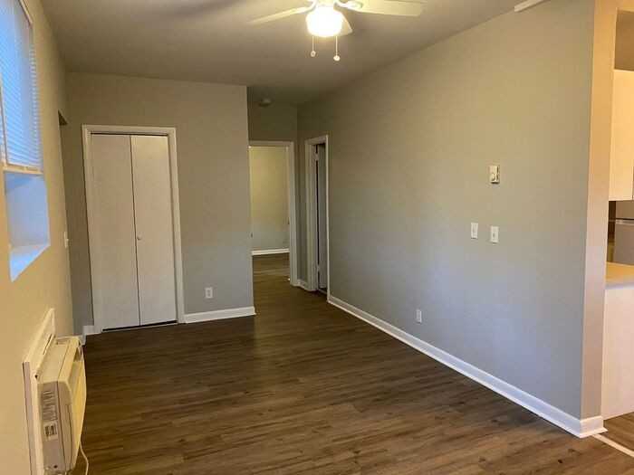 550 Harding Pl #C112 - Photo 5 of 28