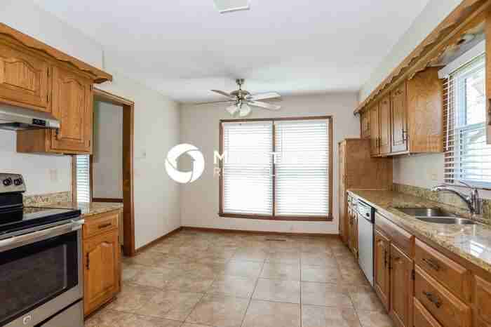 14620 W 65th Ter - Photo 6 of 17