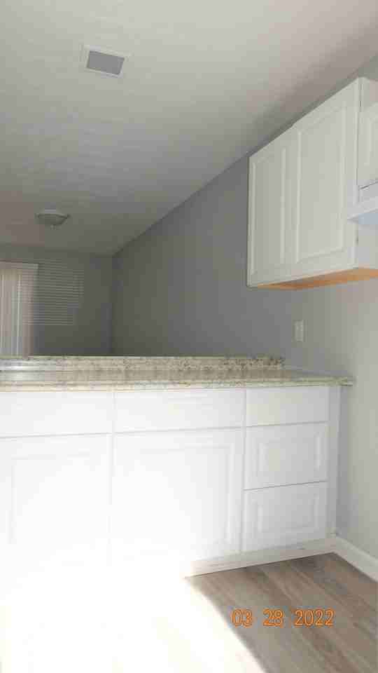 5723 Aftonshire Dr - Photo 7 of 50