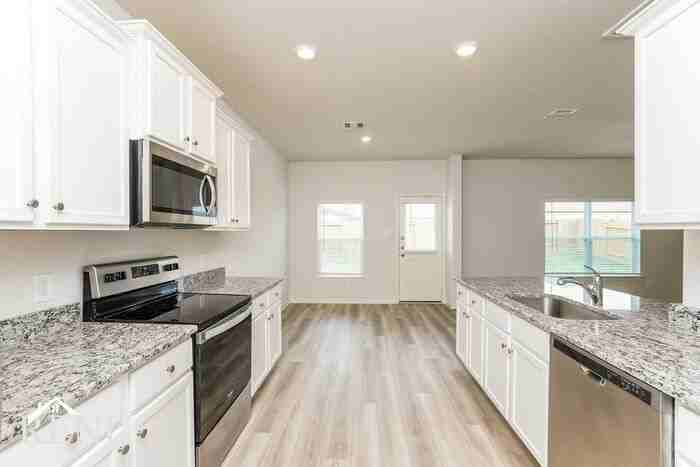 10615 Lost Maples Dr - Photo 4 of 13