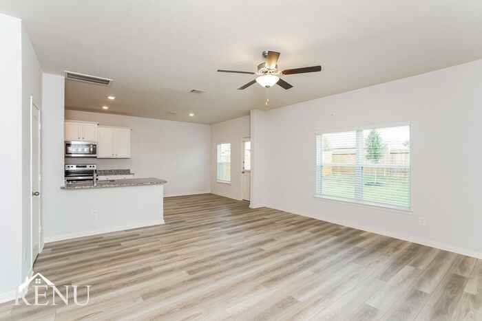 10615 Lost Maples Dr - Photo 5 of 13