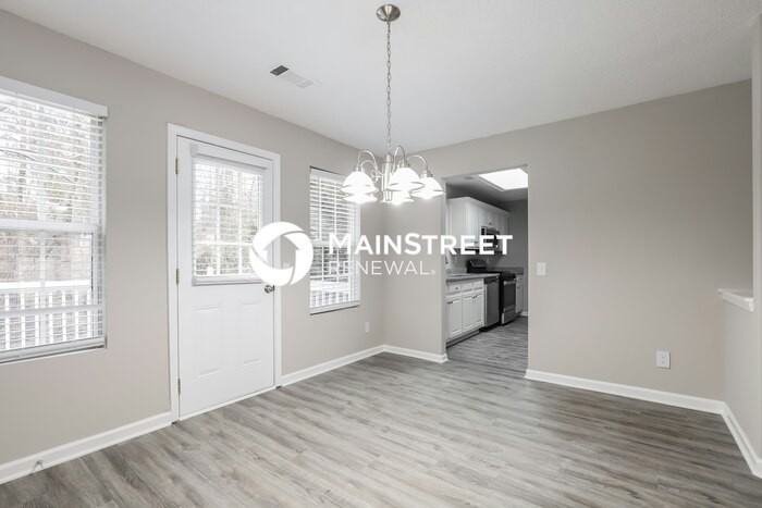 547 Scrooch Ct - Photo 6 of 15