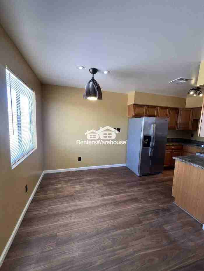 3016 Tabor Ave #B - Photo 2 of 8