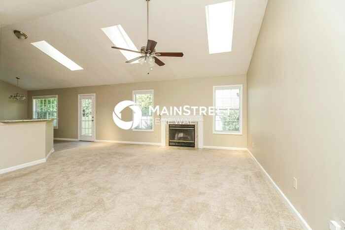 2533 Jeffries Cv - Photo 4 of 16