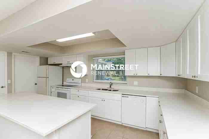 1513 Hendren Dr - Photo 6 of 17