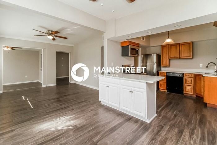 2141 Ridge Dr - Photo 4 of 16